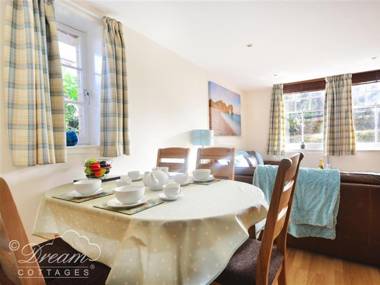 Jurassic Hideaway WEYMOUTH