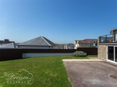 Tides Corner Weymouth