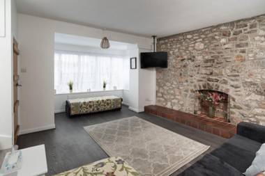 Beautiful 4BD Family Home Weston-super-mare