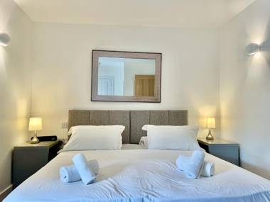 Strawberry line flat 2