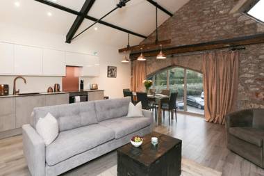 Strawberry Line Flat 1