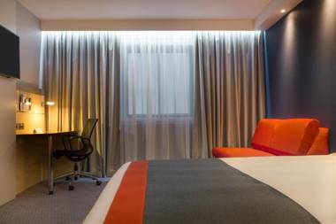 Holiday Inn Express London - Watford Junction an IHG Hotel