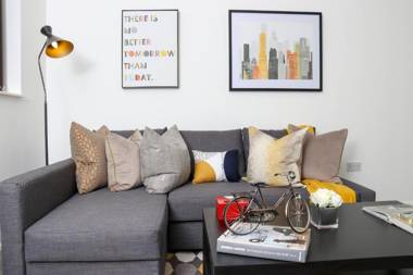 Aisiki Apartments at Upton Rd Multiple 1 2 or 3 Bedroom Apartments King or Twin beds with FREE WIFI and FREE PARKING