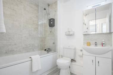 Heliodoor Serviced Apartment Watford Junction