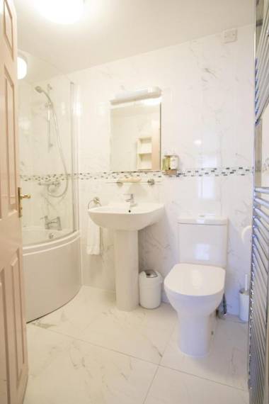 The Old Fourpenny Hotel