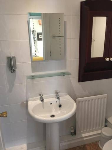 Spurwing Guest House