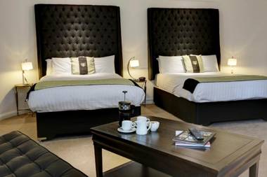 Barons Court Hotel Walsall