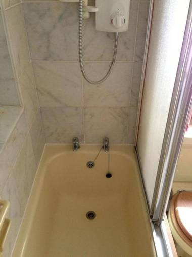 Room in Guest room - Orchard Manor Fore Street Probus Tr24ly