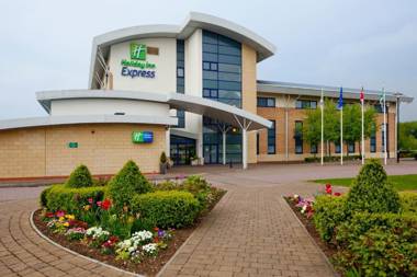 Holiday Inn Express Northampton - South an IHG Hotel