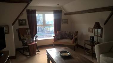 The Hillcroft - Boutique Unique