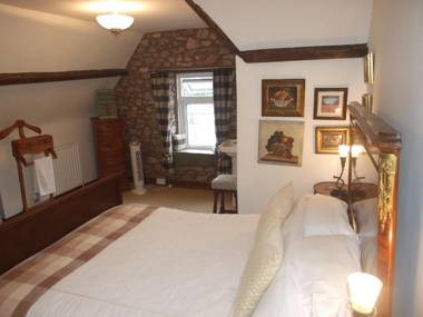 The Hillcroft - Boutique Unique