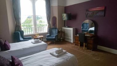 Heathcliff House B&B Exclusively for Adults