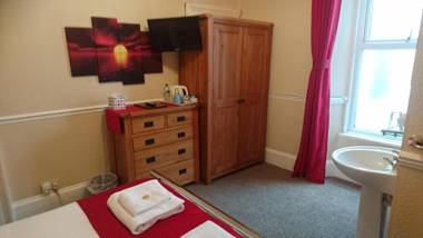 Lawnswood Guest House