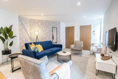 Luxury Boutique Harbour Apartments - Heart of Torquay - Near Babbacoombe & Beach