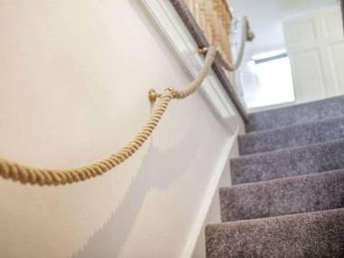 Lovely Villa 1 King 1 double sofa 4 single beds