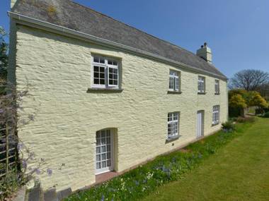 Tregonhawke Farmhouse Torpoint