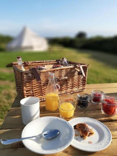 Tregantle Farm Eco glampsite costal boutique retre