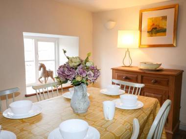 Manor Farm House Cottage Kettering