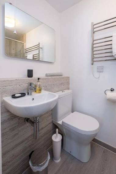 Ogilvie Lodge Apartment