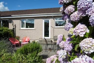Ballyroan - Peaceful Dog Friendly Cottage