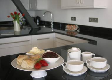 Beachfront Spacious Apartment with Panoramic Sea Views