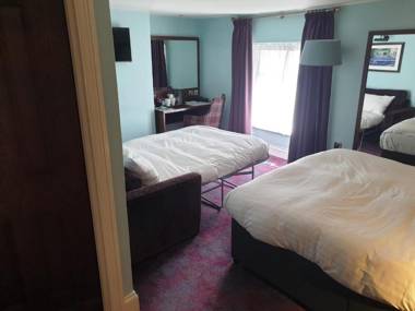 The Queen's Head Wetherspoon