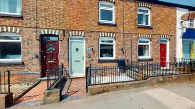 Tarporley High Street - 3 Bedroom Terrace House
