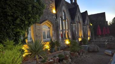 Schoolhouse Restaurant and Hotel