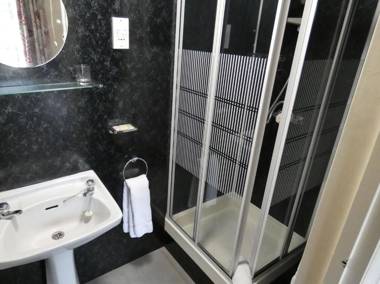 Hurst Dene Aparthotel