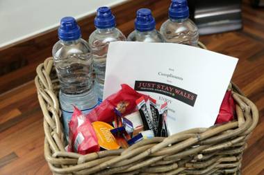 Just Stay Wales - Meridian Quay Apartments