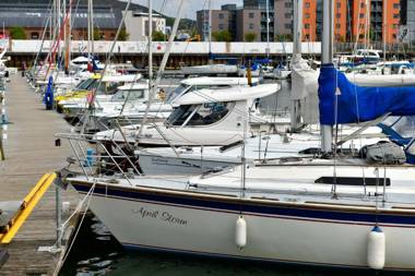 31 Cambrian Place Swansea - Guest Homes