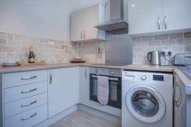Langland Road - 2 Bedroom Town House - Mumbles