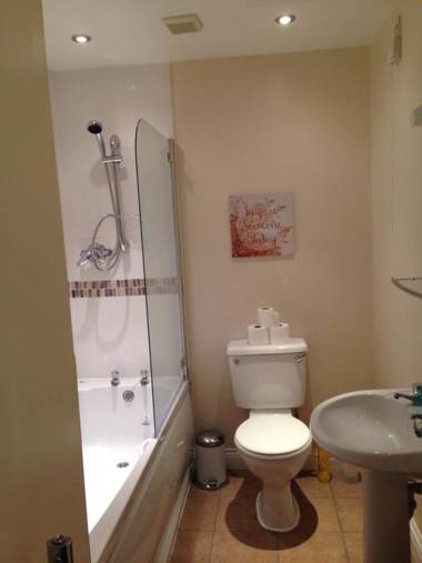 Elms West Apartments