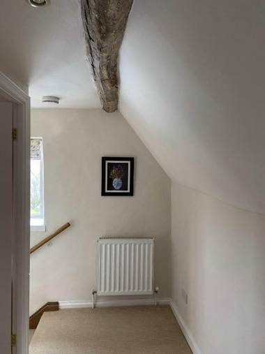 Traditional Cotswold Stone Peaceful Cottage with stunning views