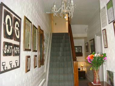 Broadlands Guest House