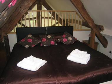 Romeo Cottage - Sleeps 5 - Private Hot Tub & Garden