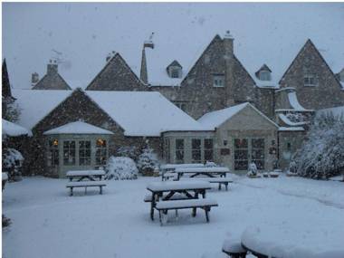 Corinium Hotel & Restaurant