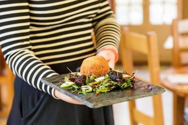 White Horse Inn & Restaurant