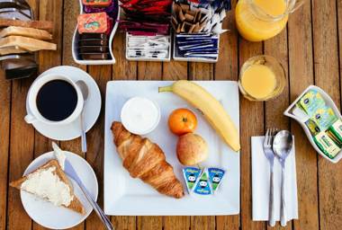 Pymgate Lodge Airport Hotel