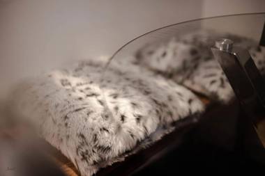 Air Host and Stay - Apartment 5 Broadhurst Court sleeps 6 minutes from town centre