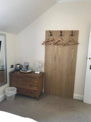 Ravenswood Guest House