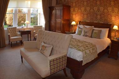 Victoria Square & The Orangery