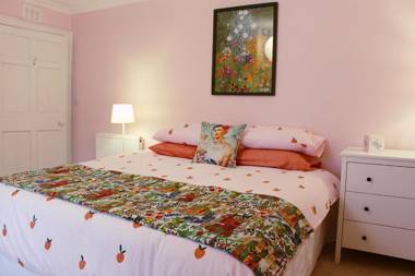 Clan Ross - 3 bed spacious Georgian home