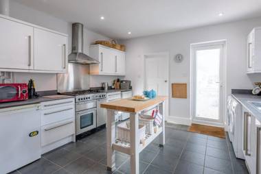 Sandy Lane Cottage in Reydon by Air Manage Suffolk