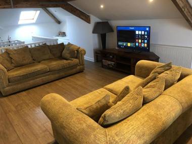 Beach House - Penthouse 3 Bed Apartment