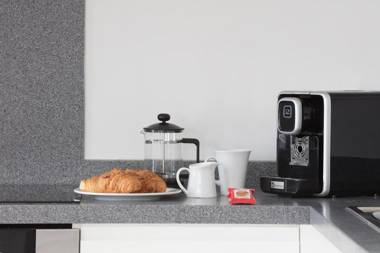 Apartment 6 - Lovely apartment available for guests Parking wifi