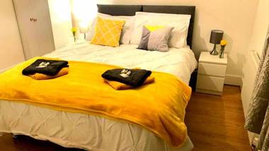 Apartment 6 - Lovely apartment available for guests Parking wifi