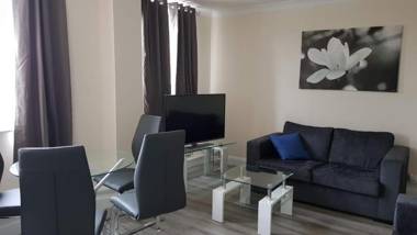 Atlantic Mansions 2 Bedroom Split Level Apartment