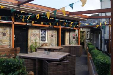 The Woolly Sheep Inn