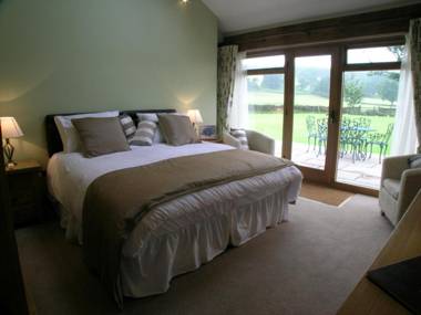 Green Grove Country House